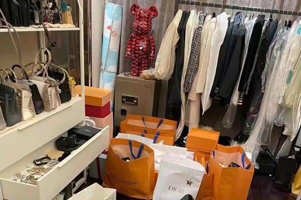 廉江市回收一线品牌衣服